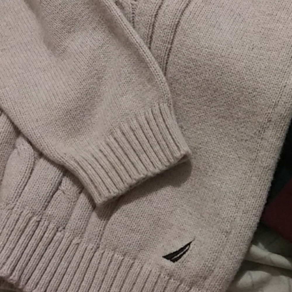 Sweater - Picture 3 of 3